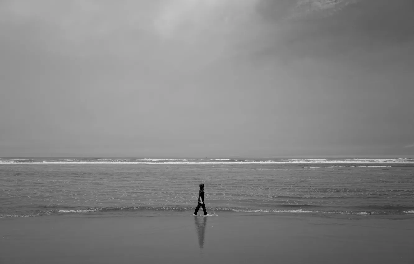 Photo wallpaper sea, wave, beach, reflection, child, shadow, storm, mirror
