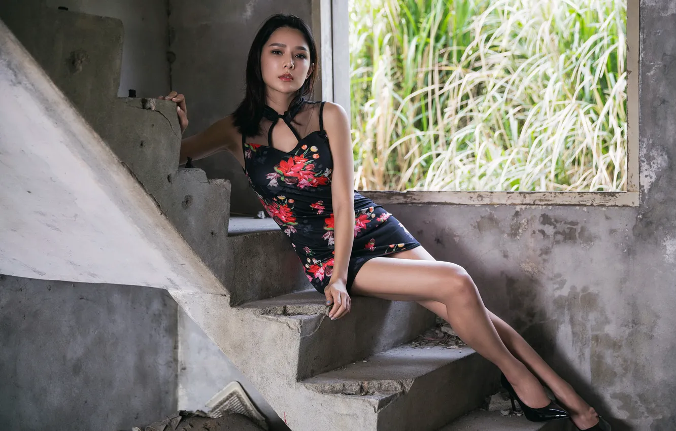 Photo wallpaper girl, ladder, Asian