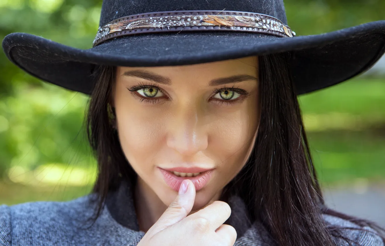 Photo wallpaper girl, green eyes, long hair, hat, photo, model, beauty, lips