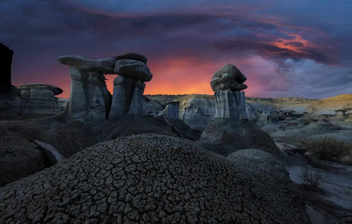 Photo wallpaper the sky, clouds, sunset, mountains, stones, rocks, desert, the evening