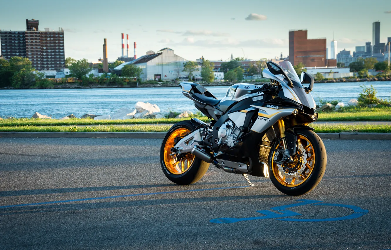 Photo wallpaper city, yamaha, bike, yzf-r1m