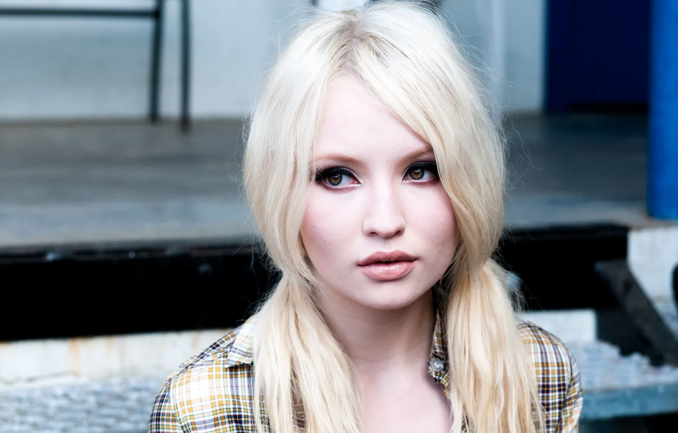 Photo wallpaper look, portrait, actress, blonde, lips, cute, Emily Browning, emily browning