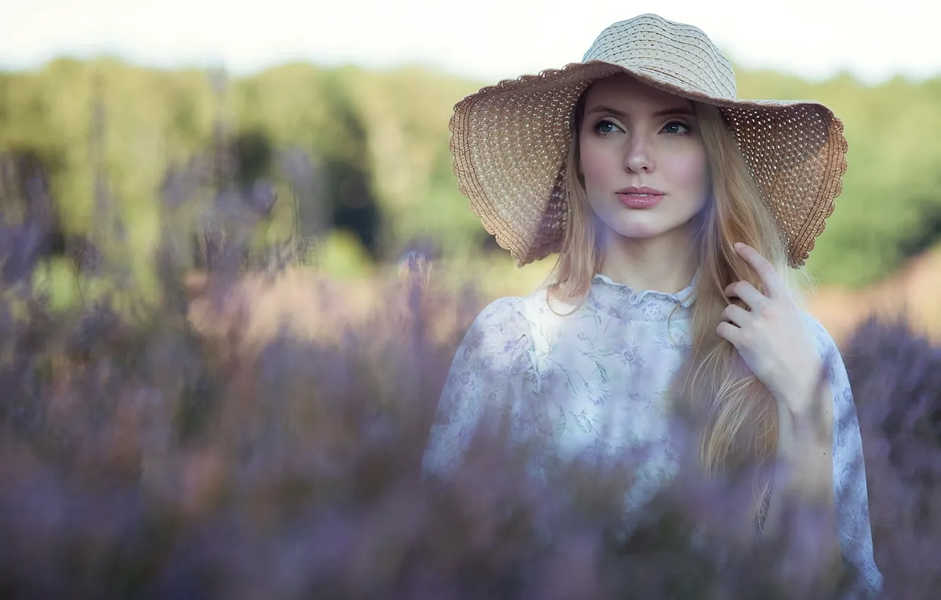 Photo wallpaper look, girl, portrait, Kari Autumn