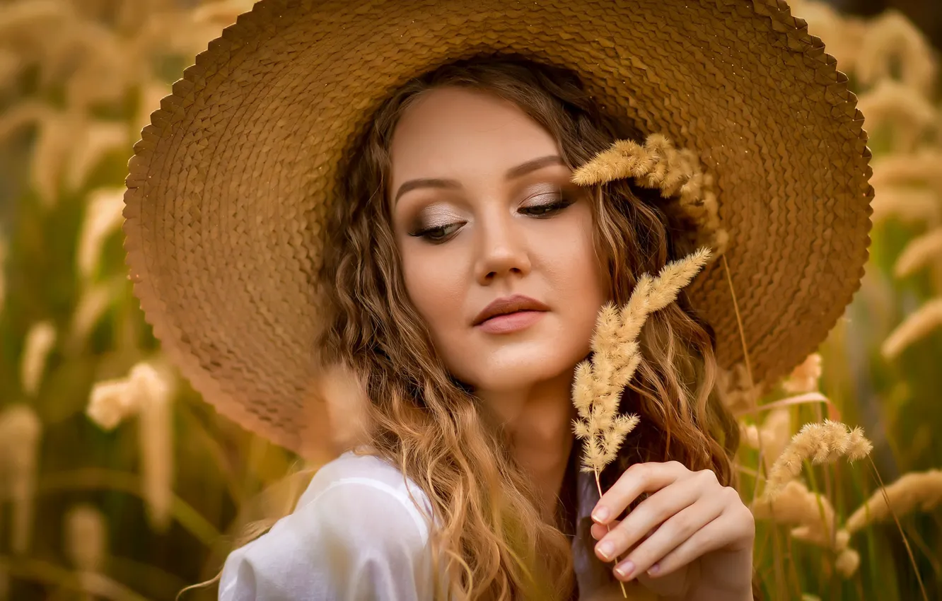 Photo wallpaper girl, face, portrait, hat, hands, makeup, a blade of grass, Anastasia Mazzei (Don)