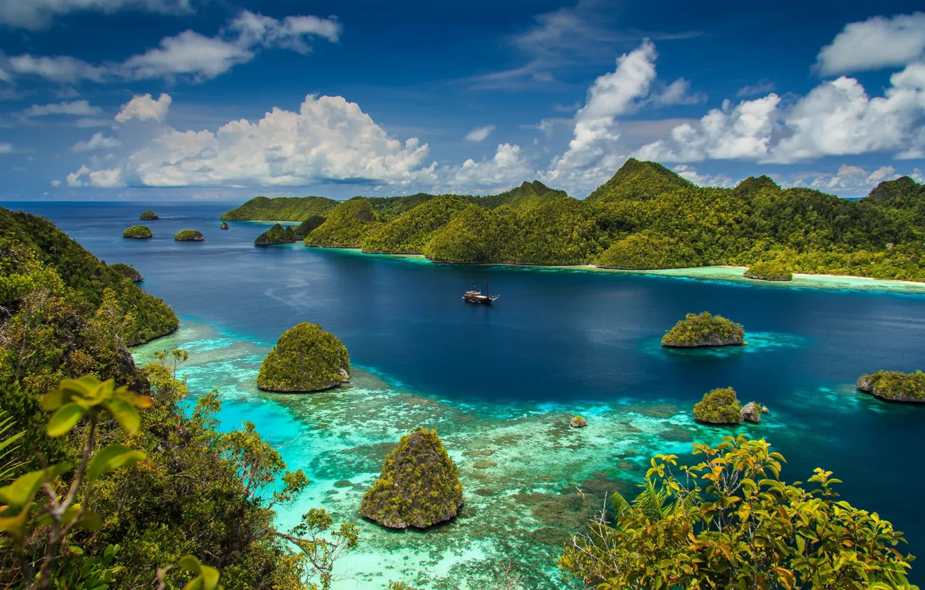 Photo wallpaper sea, Islands, Indonesia, archipelago, Raja Ampat