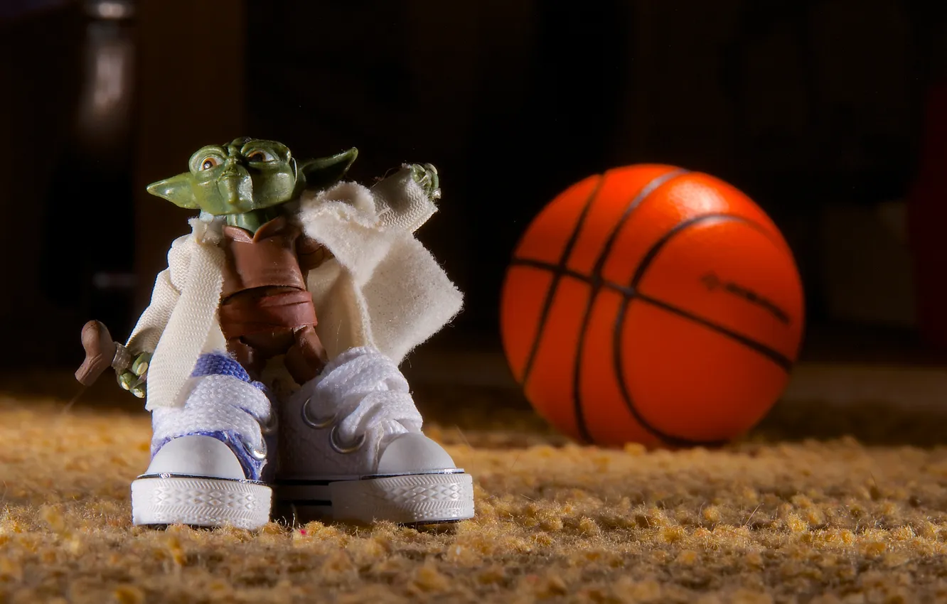Photo wallpaper toy, the ball, sneakers, gremlin