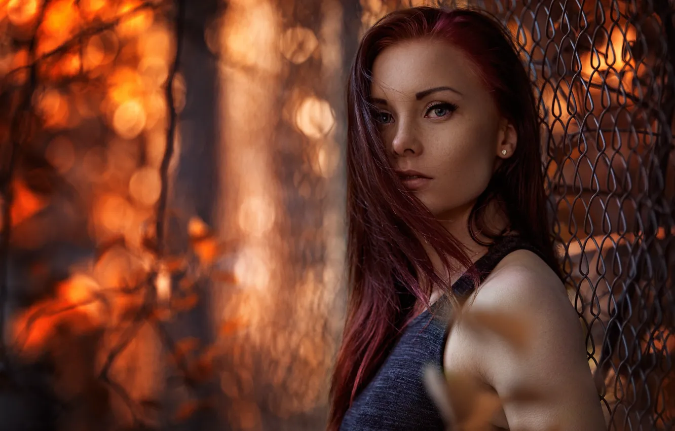 Photo wallpaper autumn, girl, light, heat, mesh, portrait, bokeh