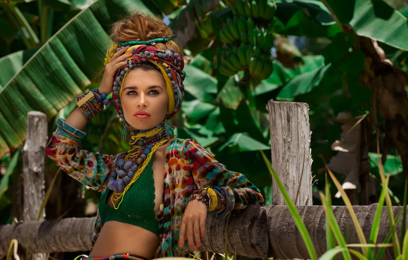 Photo wallpaper look, girl, decoration, pose, style, the fence, beads, bracelet