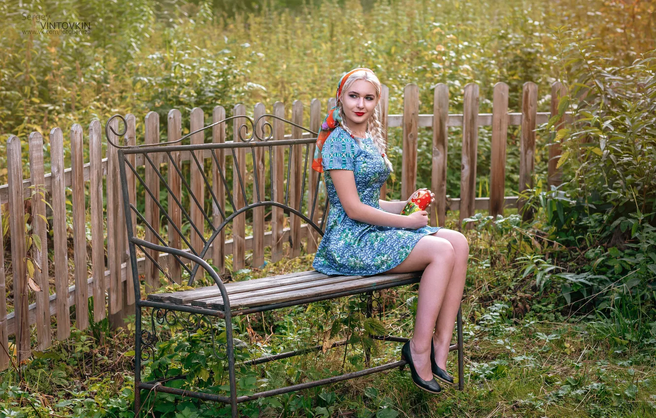 Photo wallpaper summer, girl, model, portrait, glamour, blonde, beauty, legs