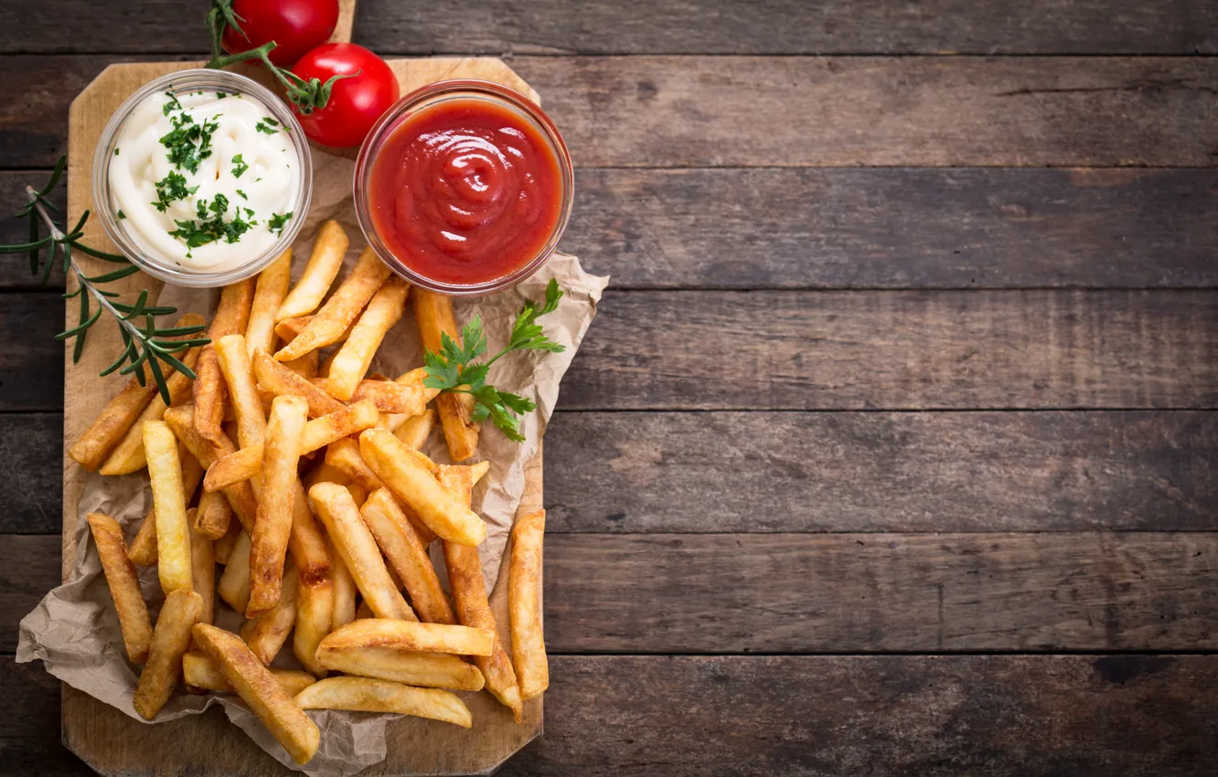 Photo wallpaper wood, french fries, rosemary, Portion, sauce tomatoes