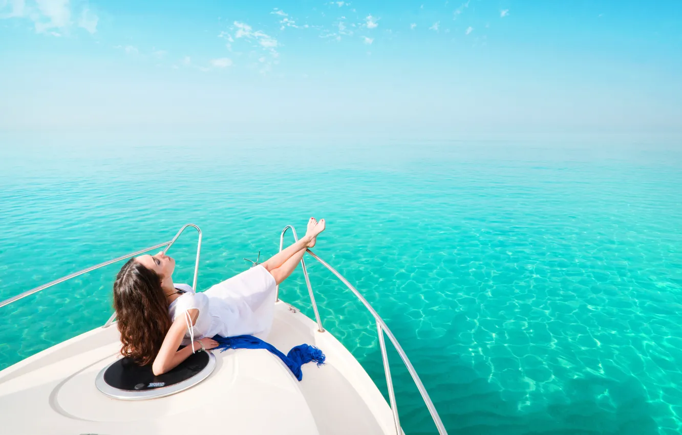 Photo wallpaper water, girl, transparency, the ocean, stay, vacation, yacht, relax