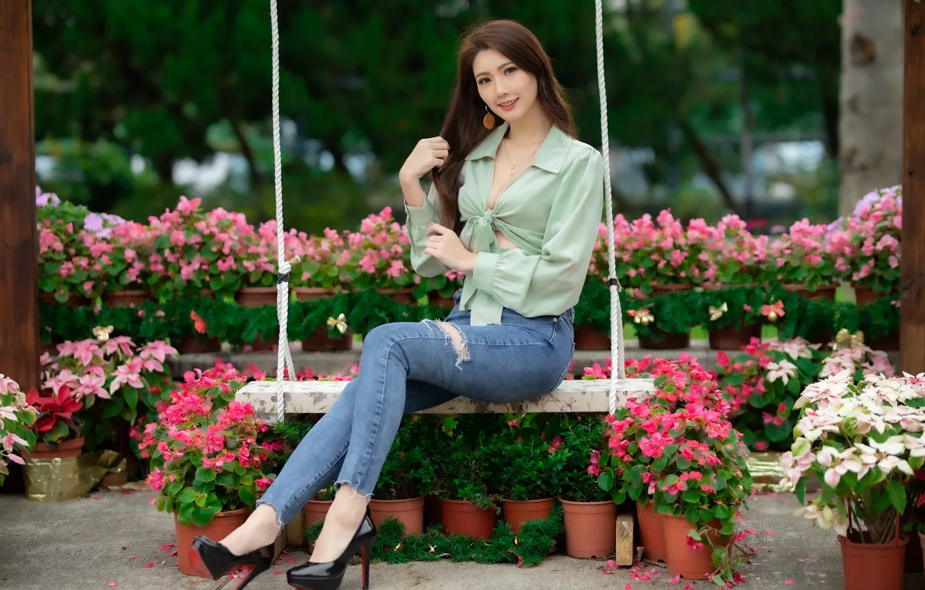 Photo wallpaper look, flowers, swing, model, portrait, jeans, makeup, figure