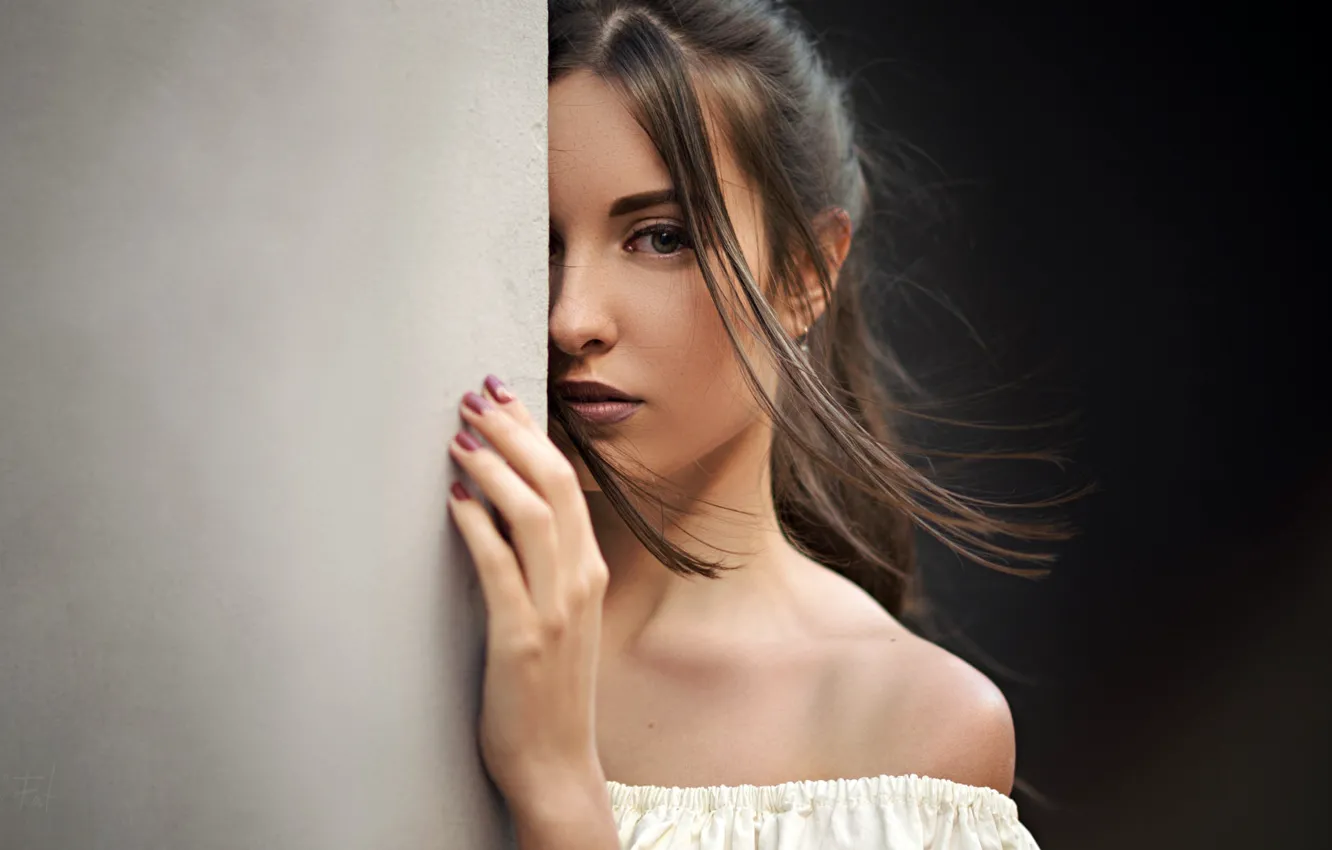 Photo wallpaper look, pose, background, wall, model, portrait, hands, makeup