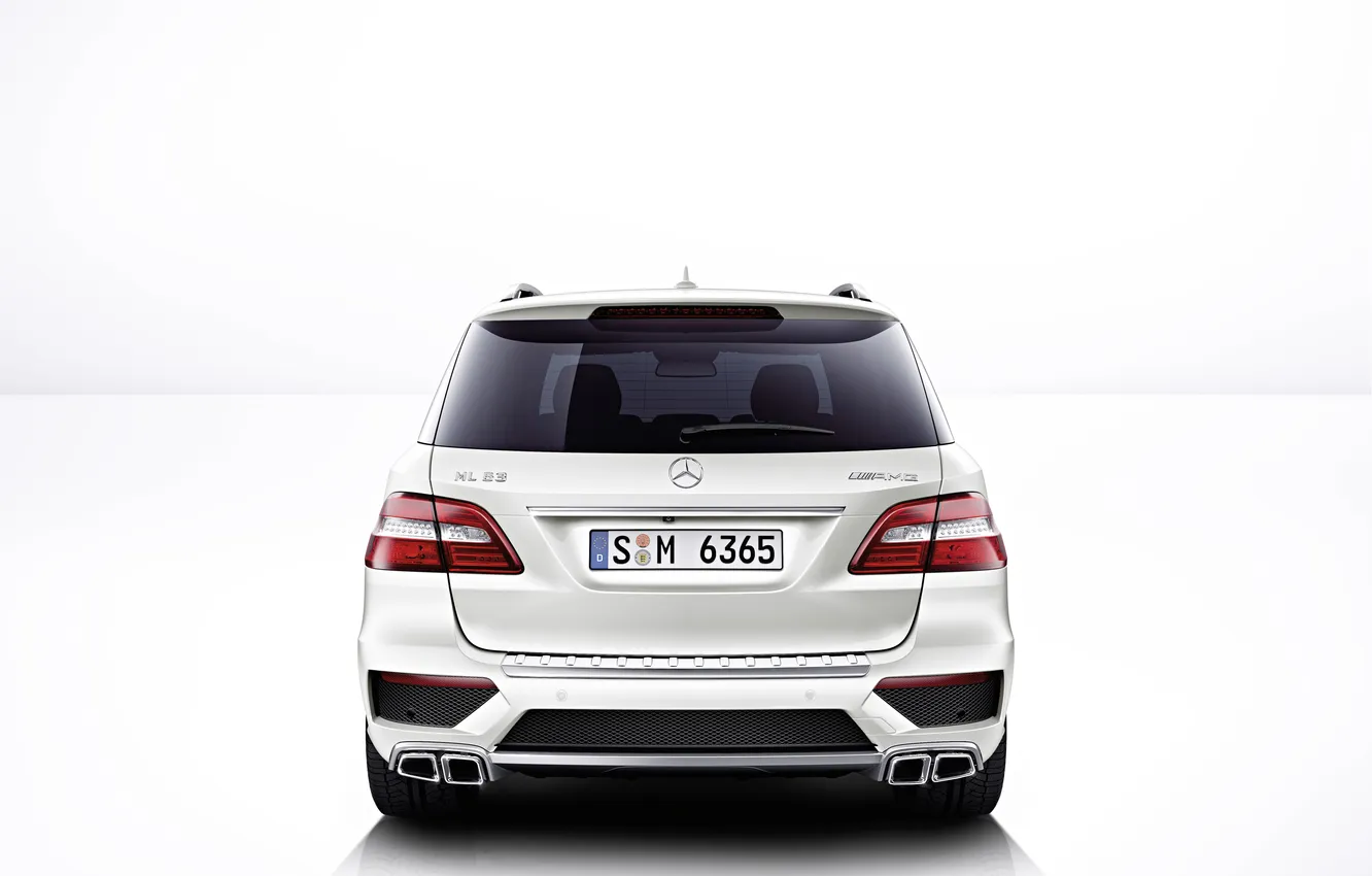 Photo wallpaper Mercedes, jeep, Mercedes, AMG, exhaust, ML 6.3 AMG, white? the rear part
