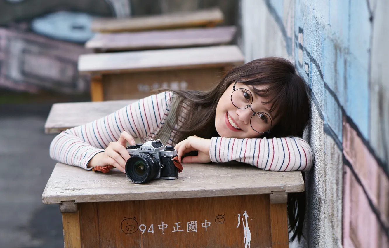 Photo wallpaper girl, smile, the camera, Asian