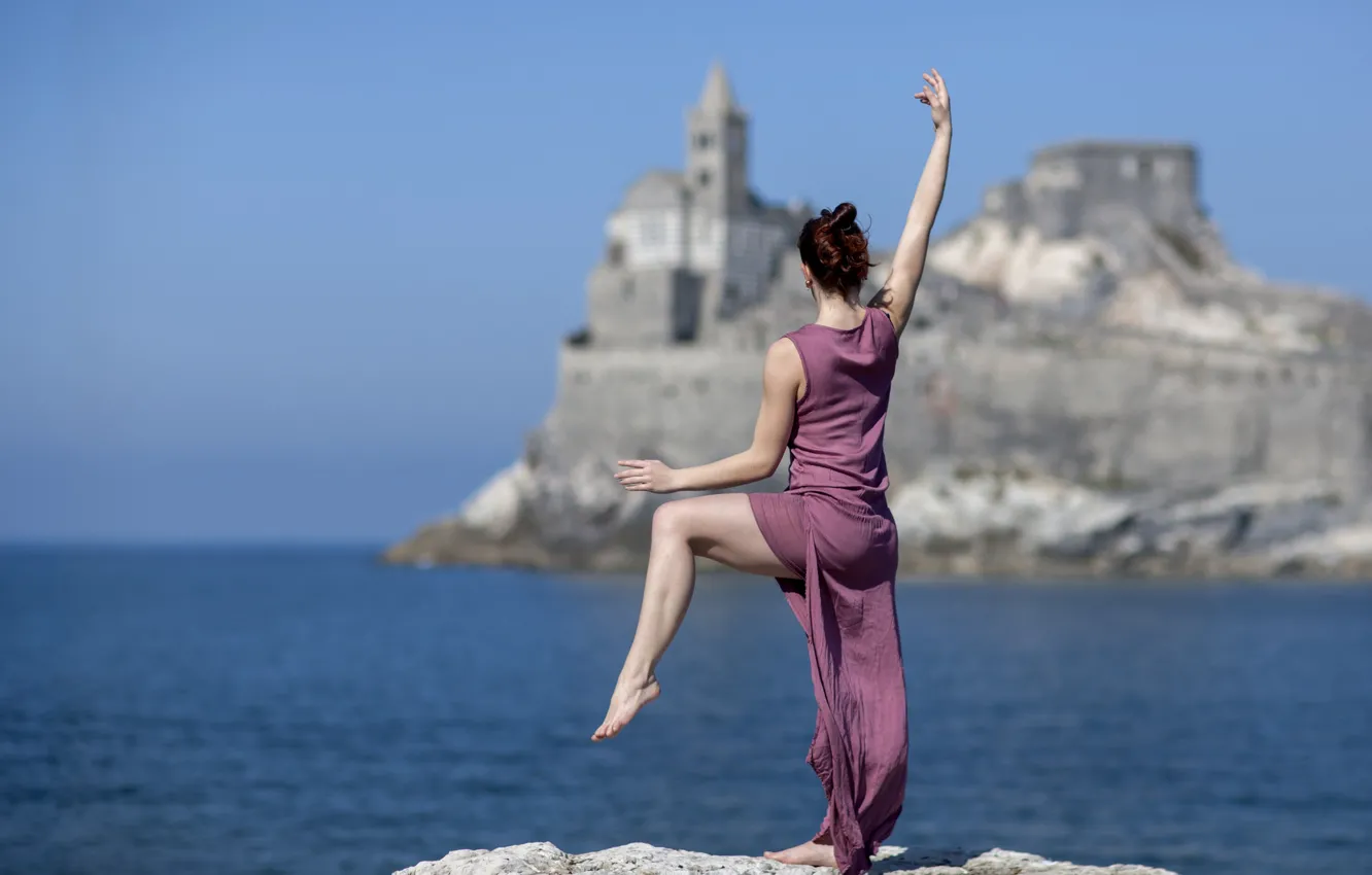 Photo wallpaper sea, girl, pose, mood, dance, dress