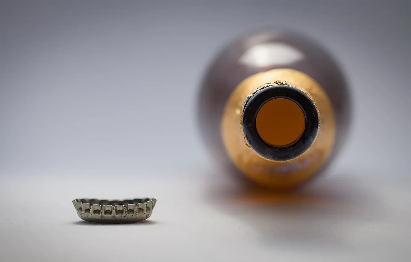 Photo wallpaper macro, bottle, cover