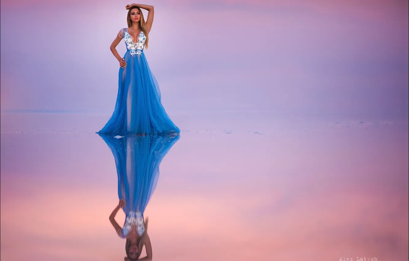 Photo wallpaper water, pose, reflection, background, model, portrait, makeup, dress