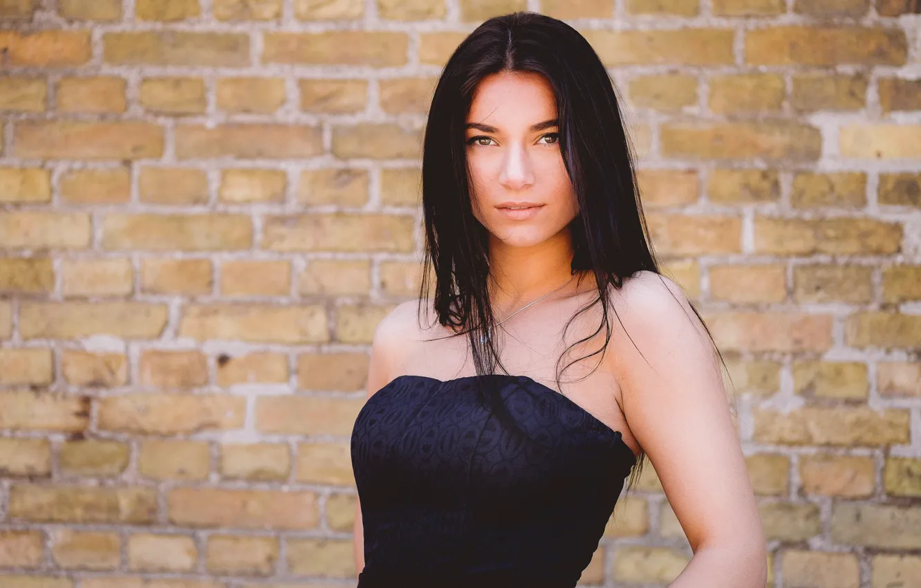 Photo wallpaper face, model, brunette, Roxana