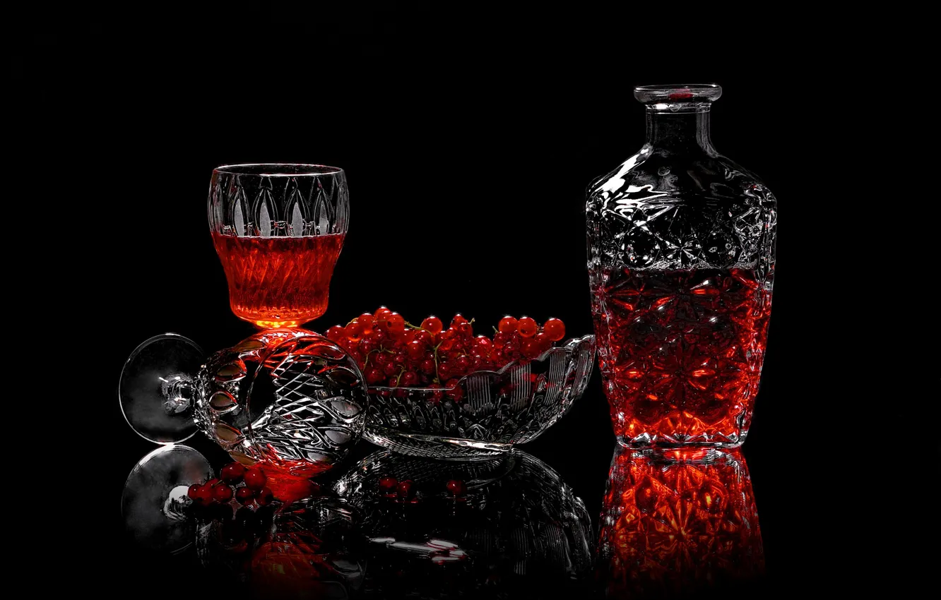 Photo wallpaper berries, glasses, drink, currants, vase, decanter, Sergey Pounder