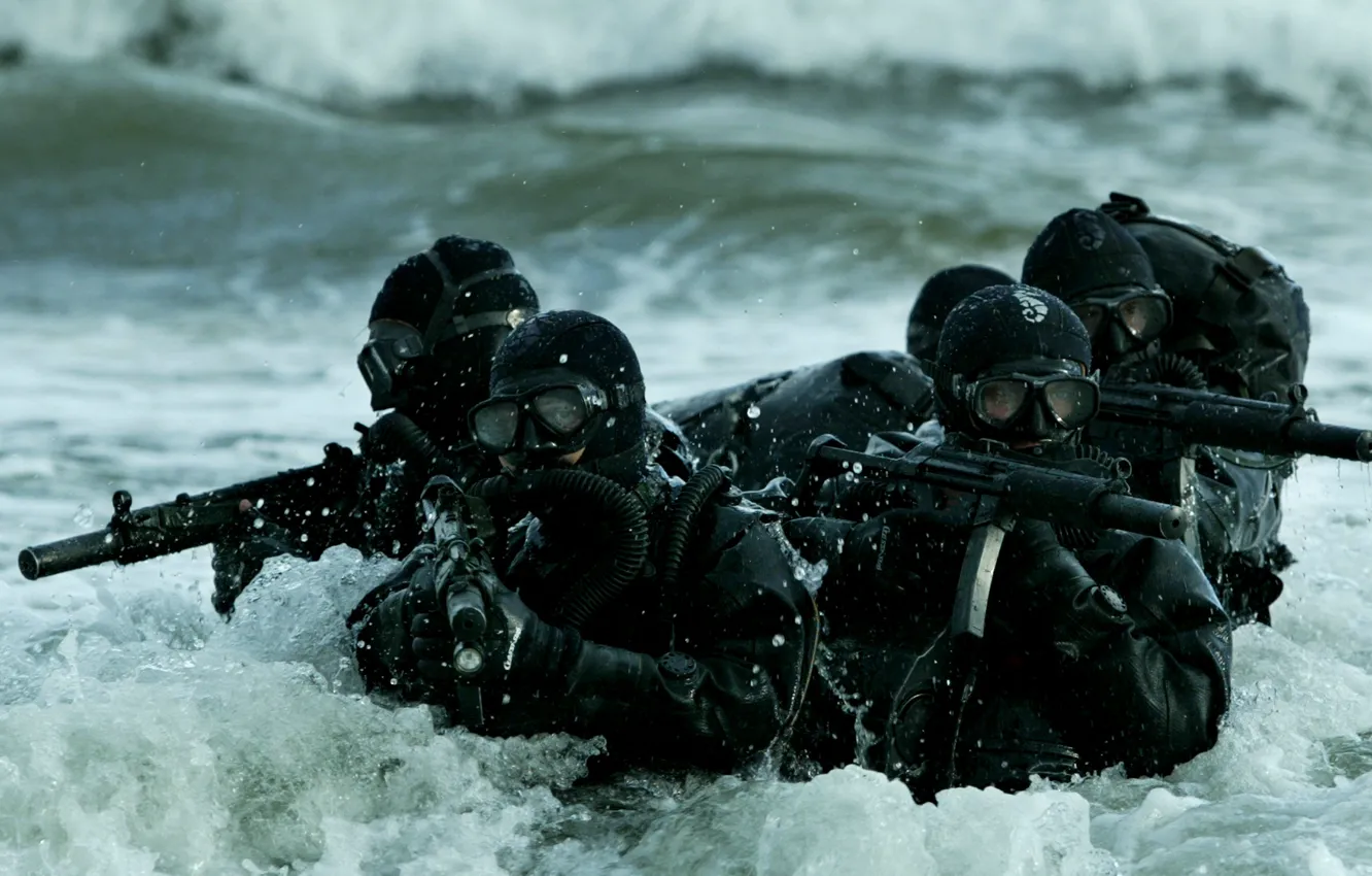 Photo wallpaper sea, wave, weapons, group, mask, combat, machines, Marine special forces