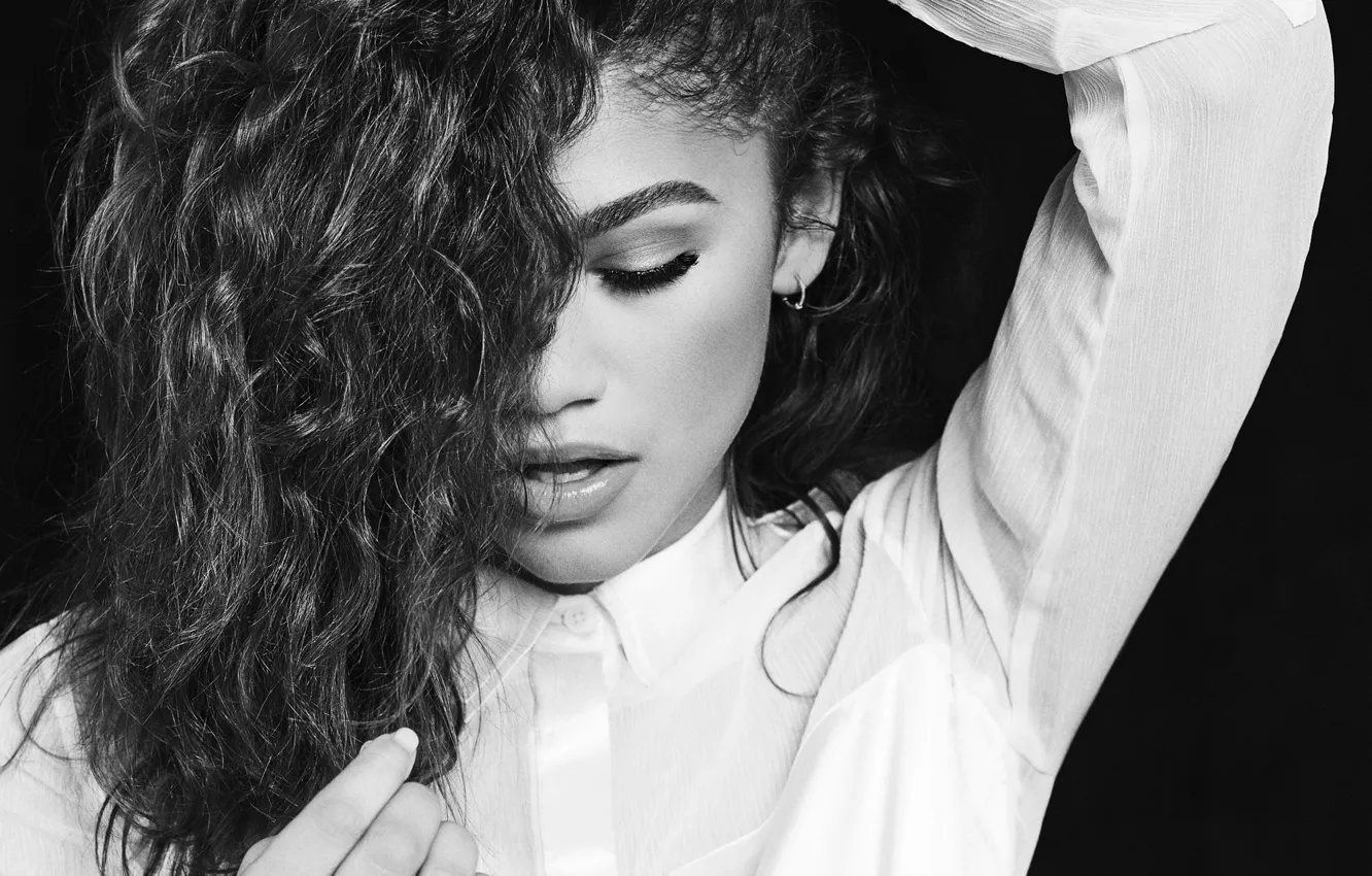 Photo wallpaper actress, brunette, black and white, singer, curls, Zendaya