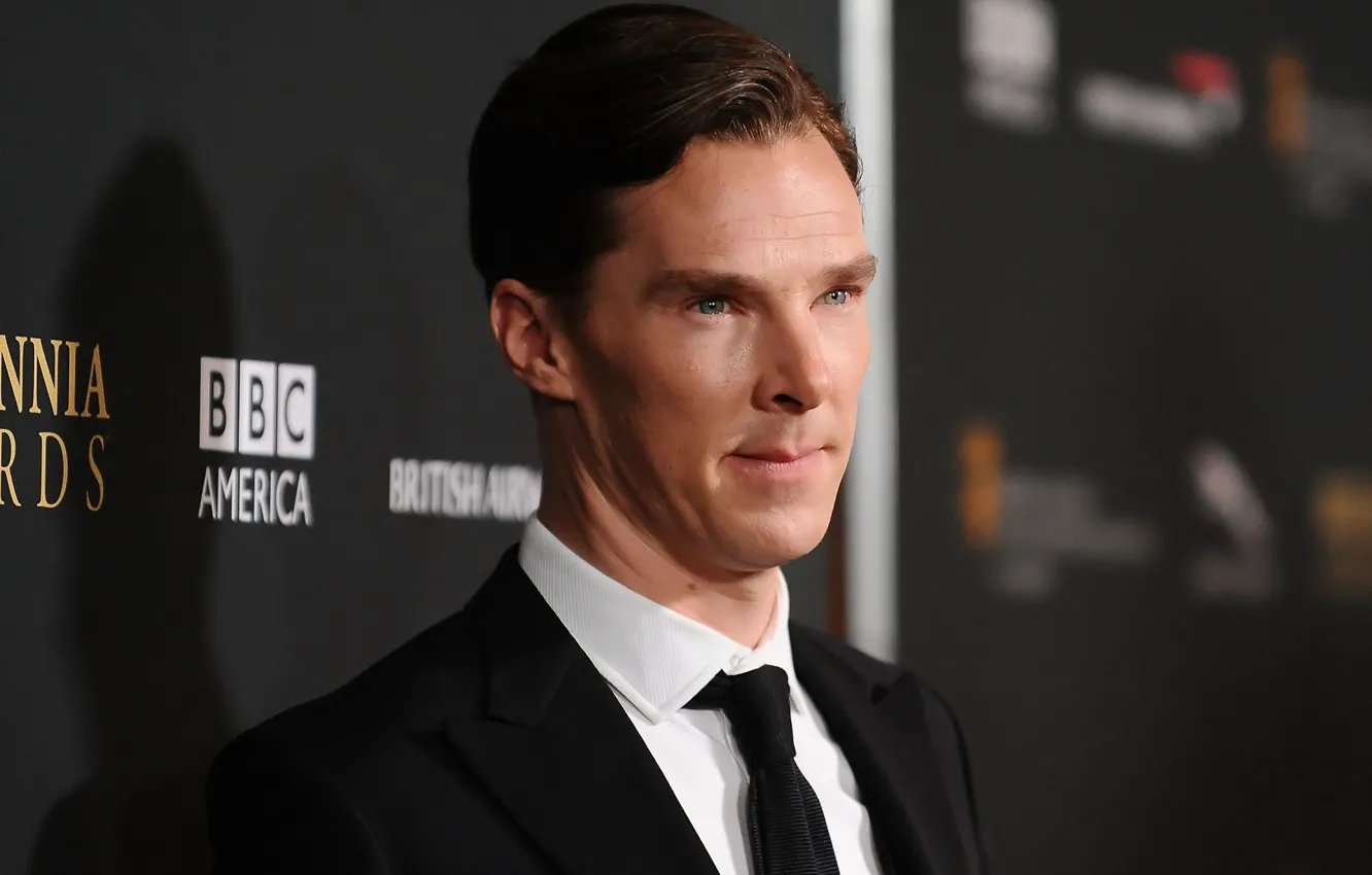 Photo wallpaper look, background, portrait, Benedict Cumberbatch, Benedict Cumberbatch, British actor
