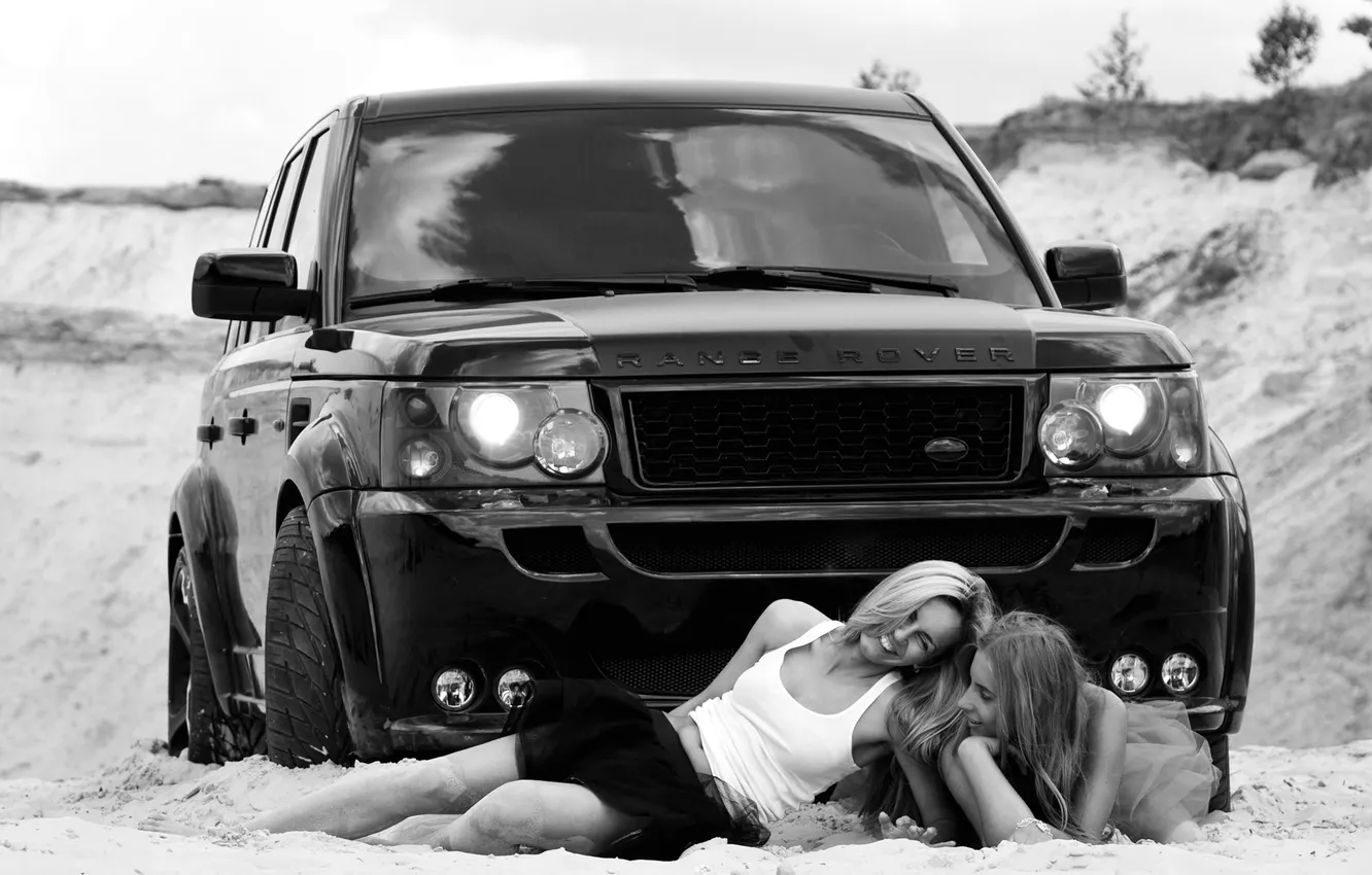 Photo wallpaper sand, girl, laughter, Range Rover, b&w