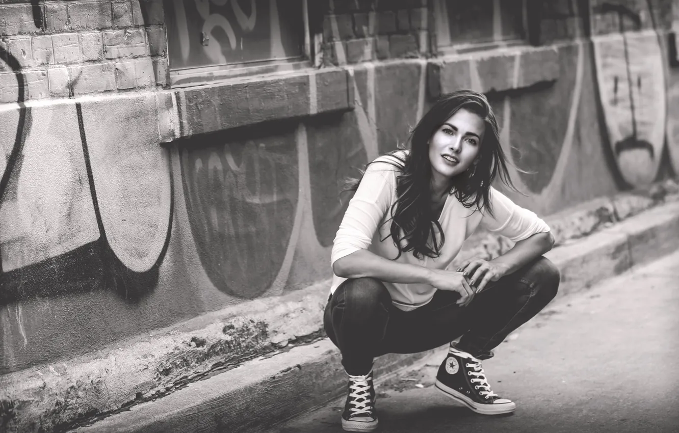Photo wallpaper Girl, The city, Wall, Graffiti, Sneakers, Black and white