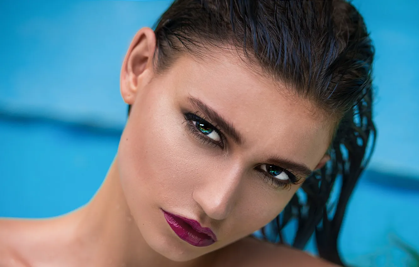 Photo wallpaper girl, wet, photo, model, beauty, water drops, face, brunette