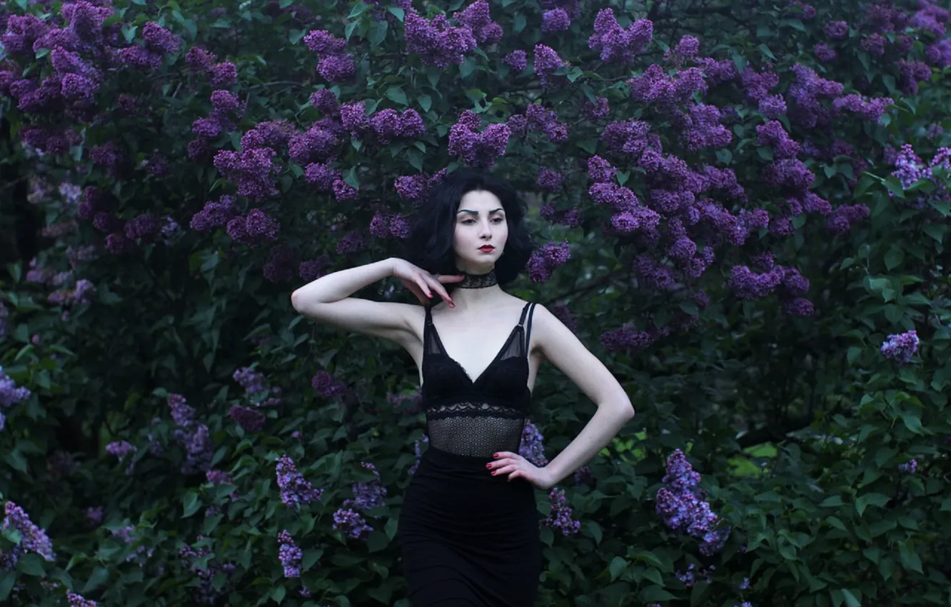 Photo wallpaper greens, girl, flowers, black, beauty, hands, lace, lilac