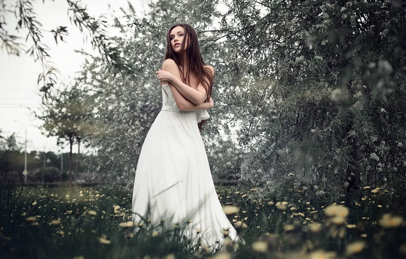 Photo wallpaper girl, grass, flower, brown hair, garden, spring