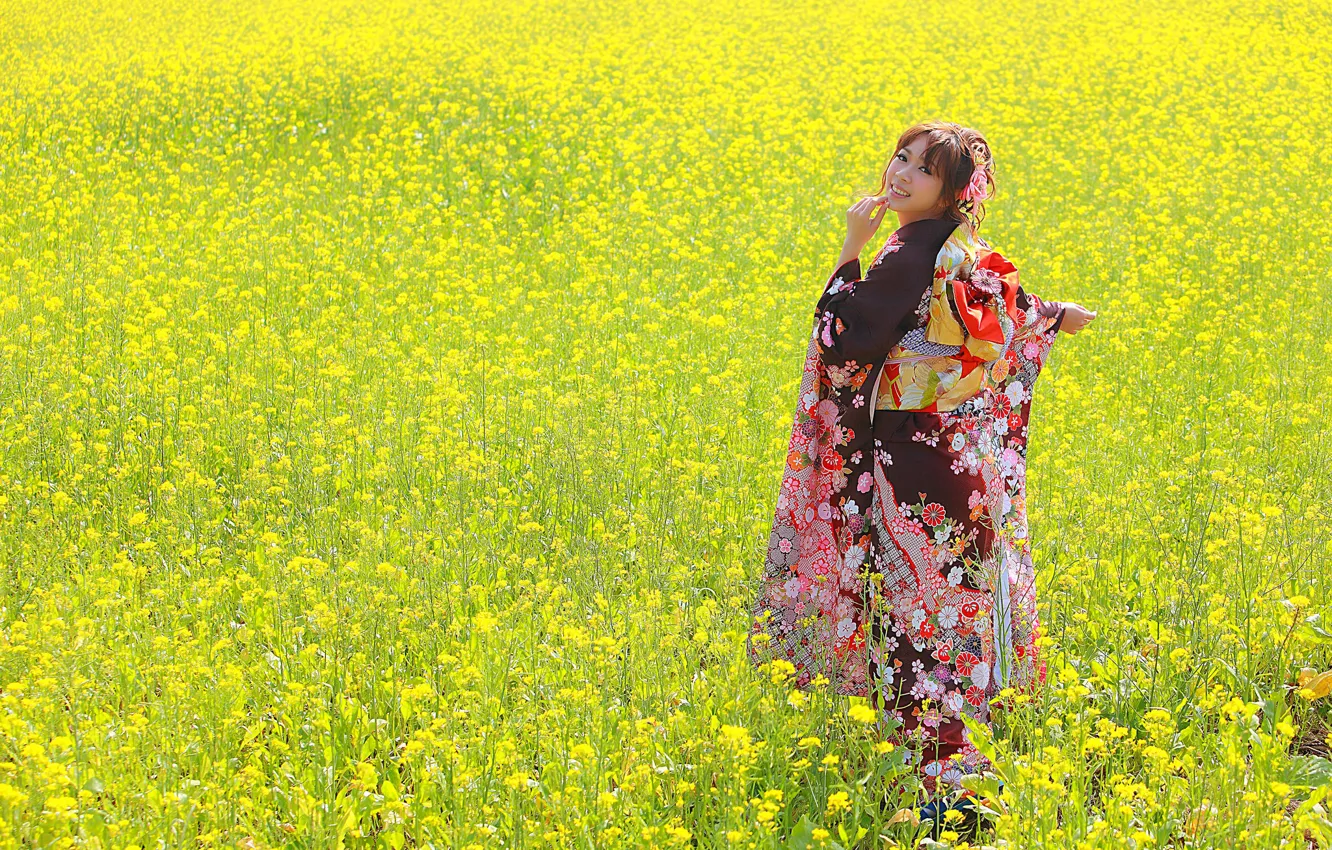 Photo wallpaper field, summer, look, girl, face, smile, clothing, kimono