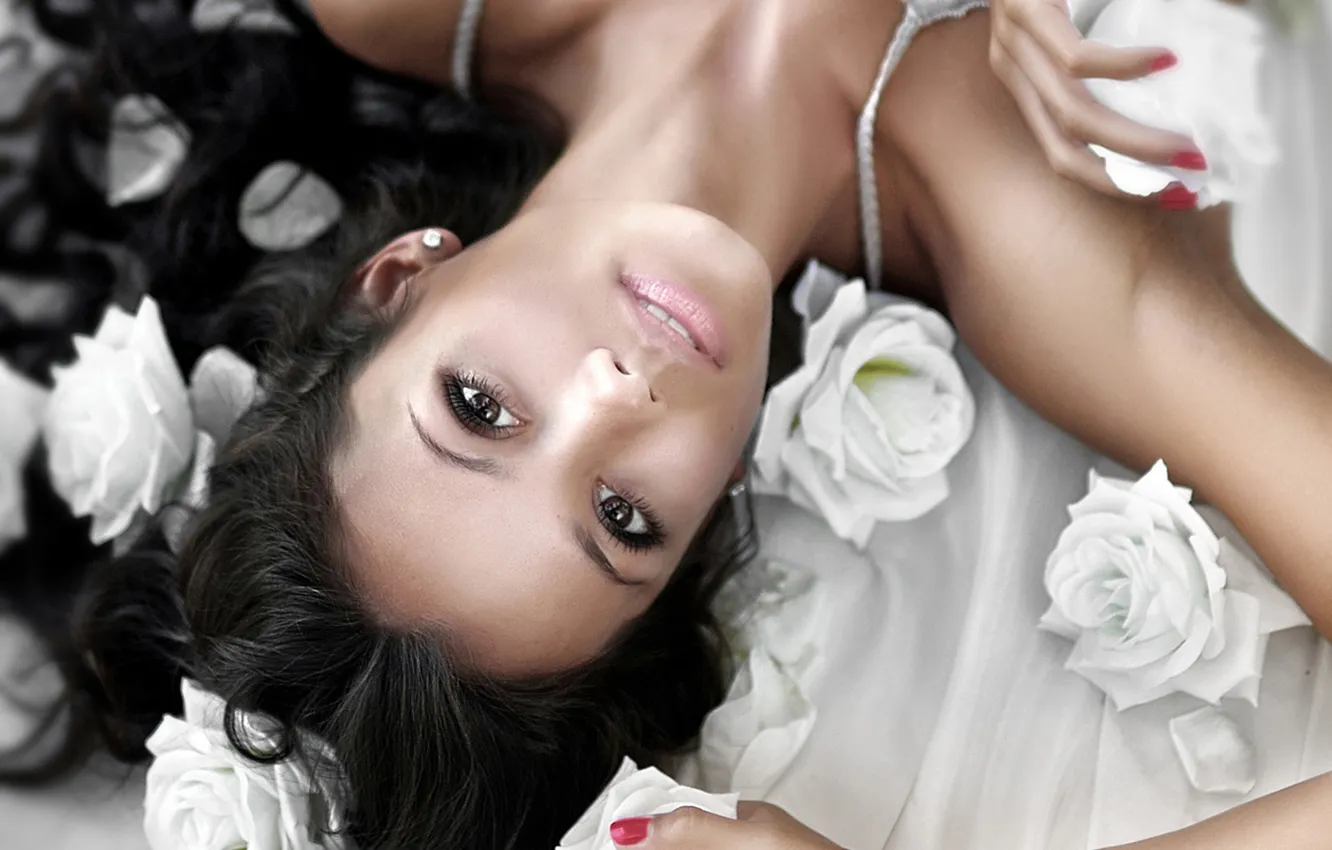 Photo wallpaper look, girl, flowers, pose, model, roses, girl, flowers