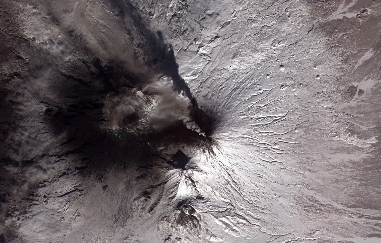 Photo wallpaper the volcano, the eruption, from space