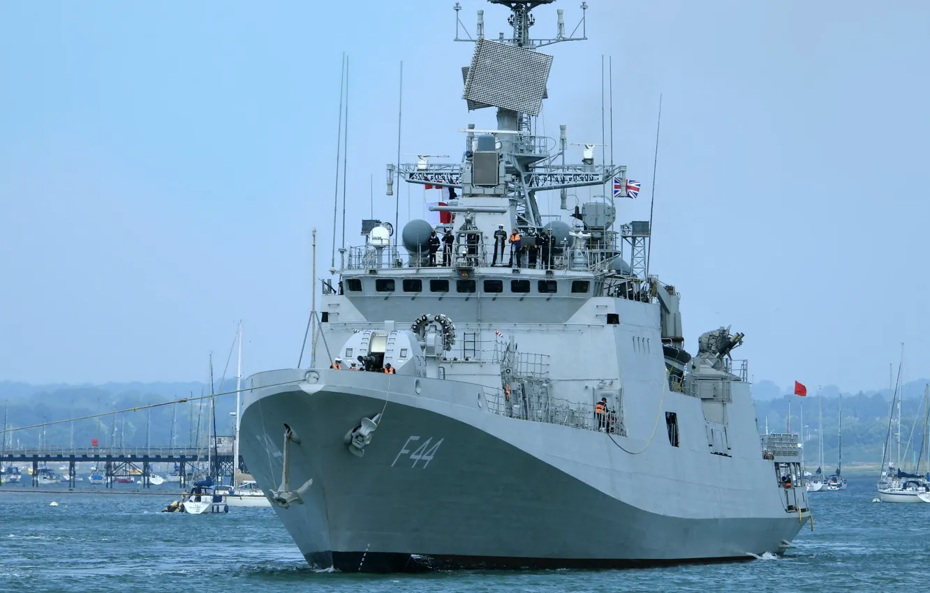Photo wallpaper frigate, Portsmouth, The Indian Navy, Visit, THE Tabar