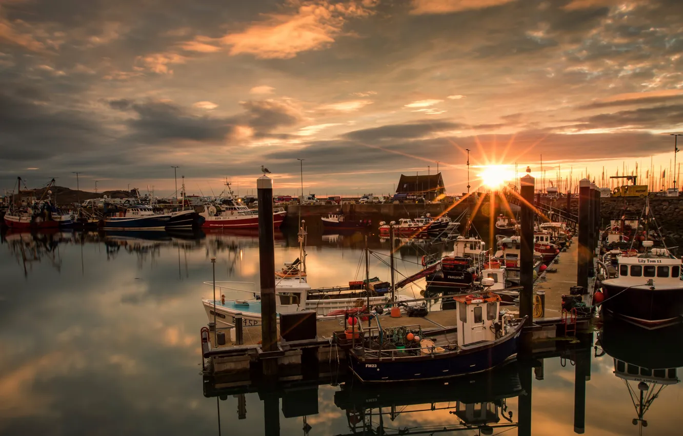 Photo wallpaper boat, port, boat, pond, boats