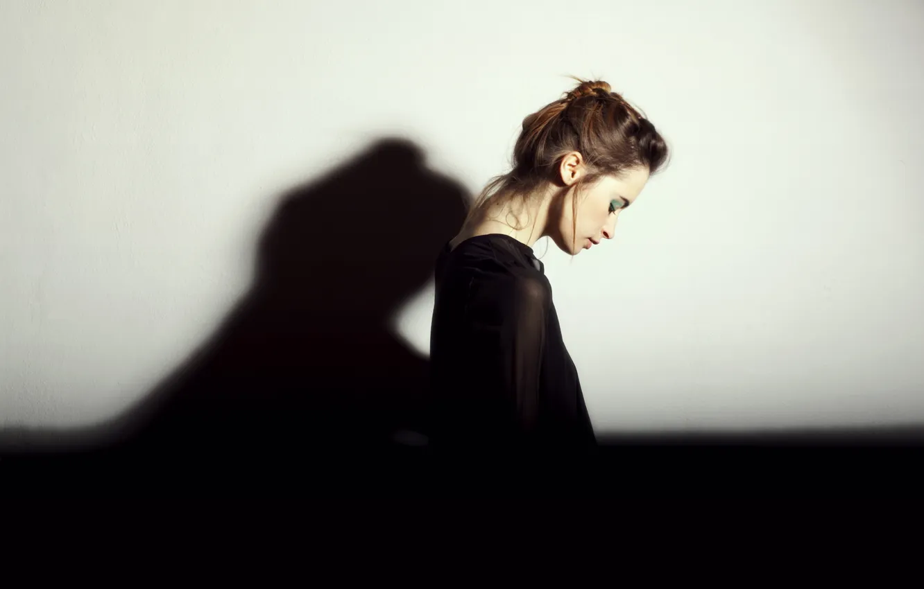Photo wallpaper girl, shadow, profile