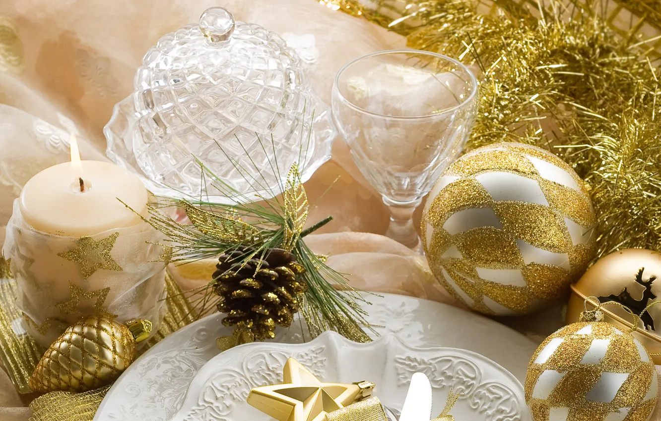 Photo wallpaper glass, stars, table, gold, holiday, balls, candles, plate