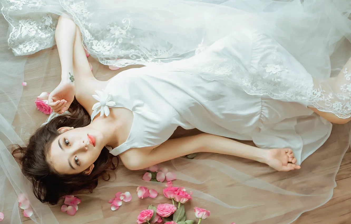 Photo wallpaper look, girl, flowers