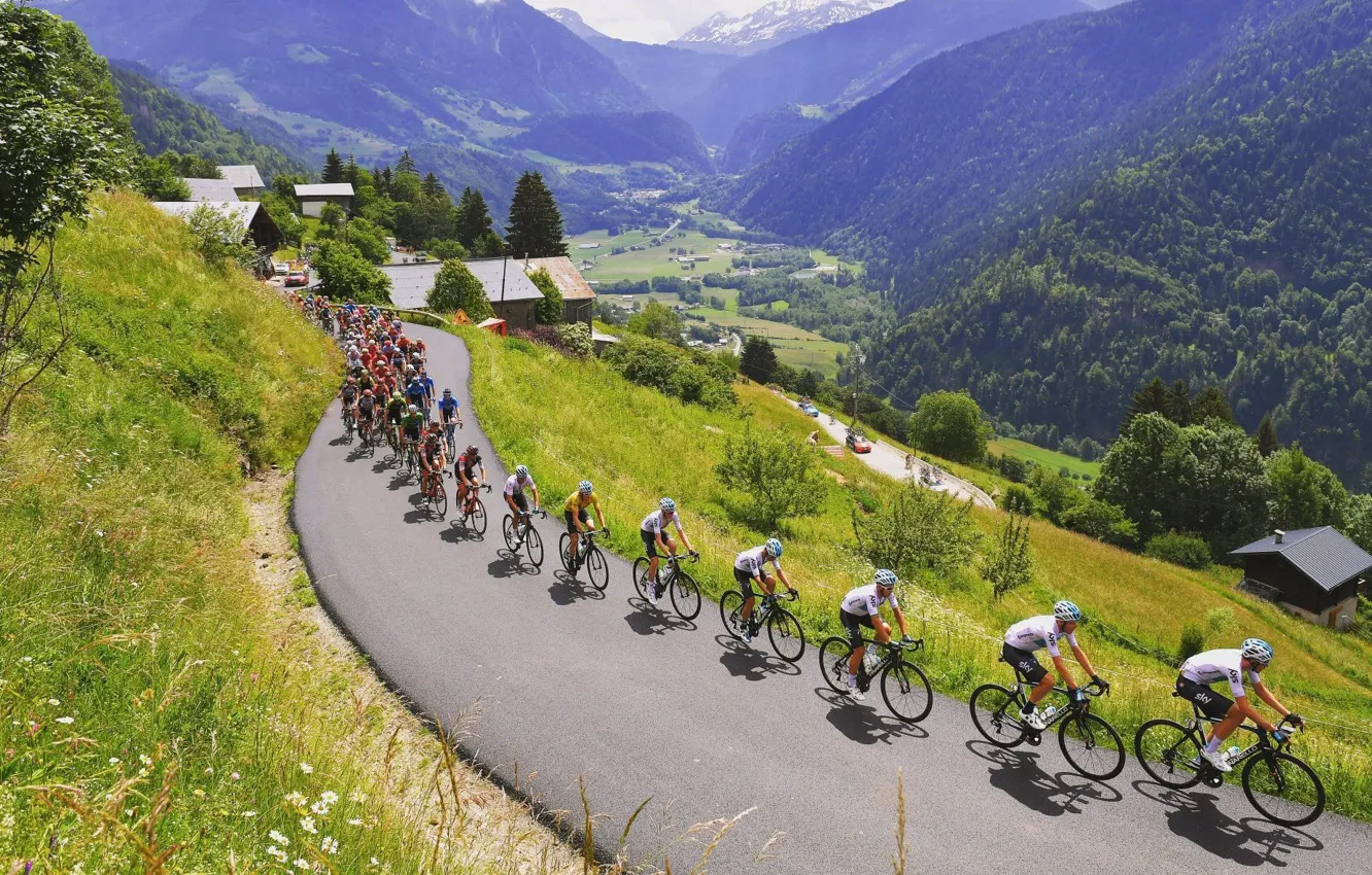 Photo wallpaper mountains, race, Switzerland, Cycling, vanguard, procycling, the peloton, team SKY