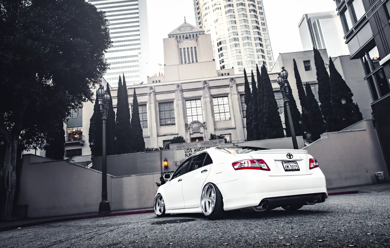 Photo wallpaper the city, white, toyota, Toyota, camry, Camry, stance