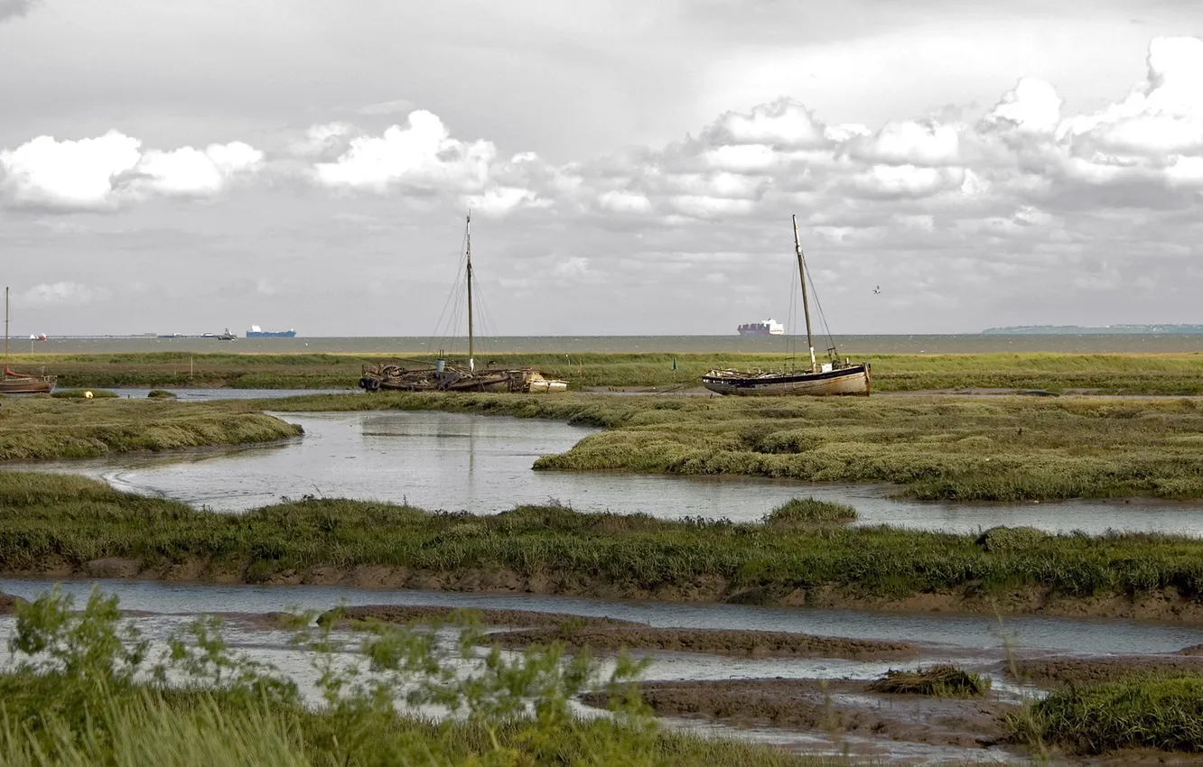 Photo wallpaper ships, stranded, barges