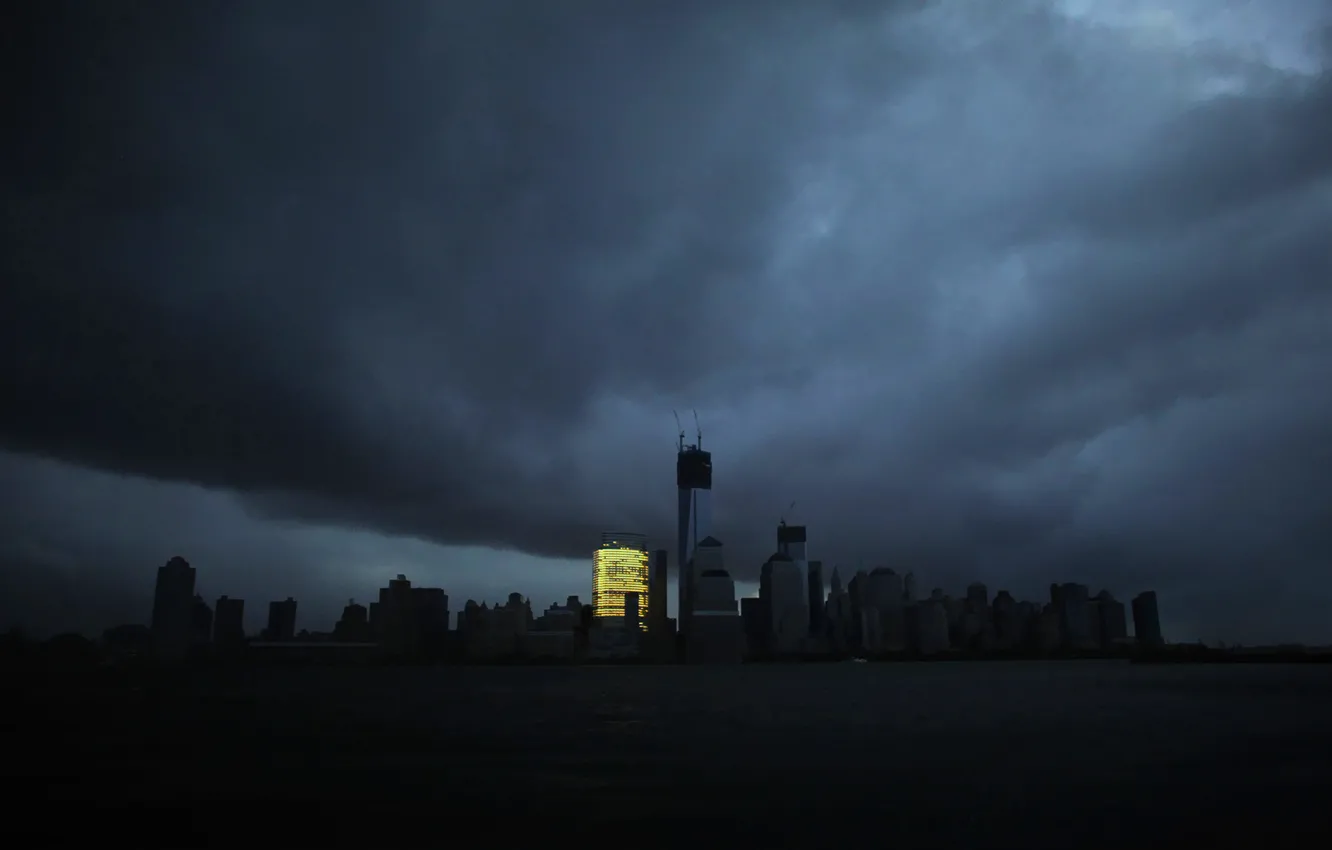Photo wallpaper clouds, the city, overcast, Apocalypse, island, New York, hurricane, blackout