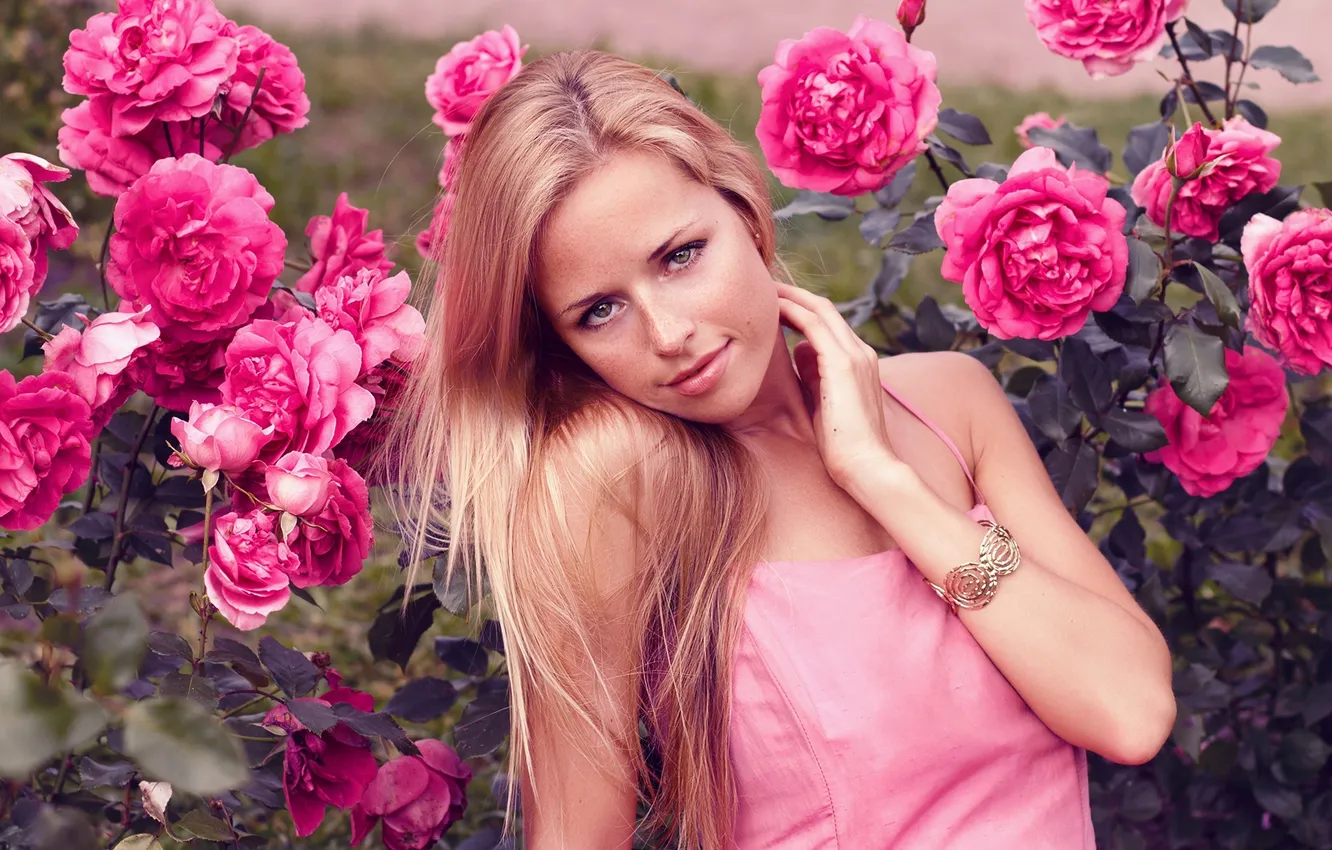 Photo wallpaper girl, nature, roses, blonde