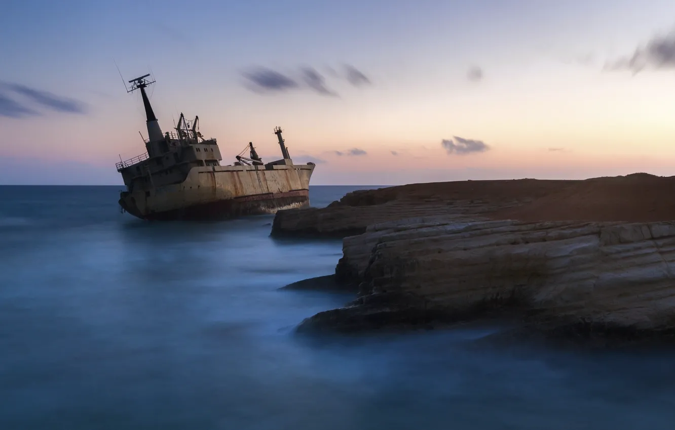 Photo wallpaper sea, shore, ship
