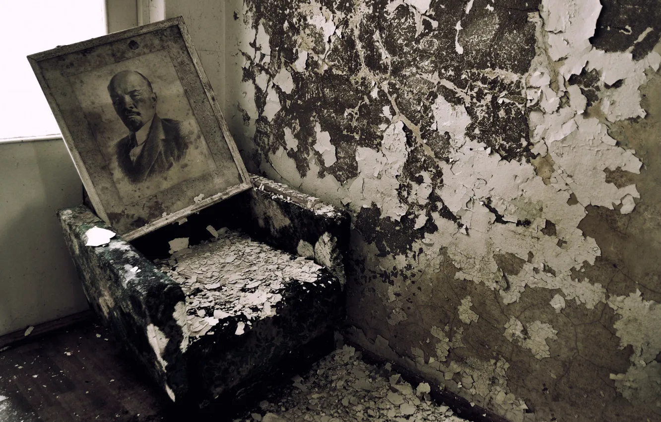 Photo wallpaper portrait, Lenin, abandonment, the room, ashes