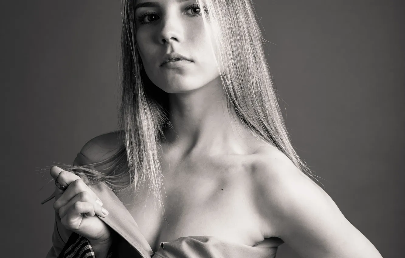 Photo wallpaper Lily, black and white, Sergey Lobov