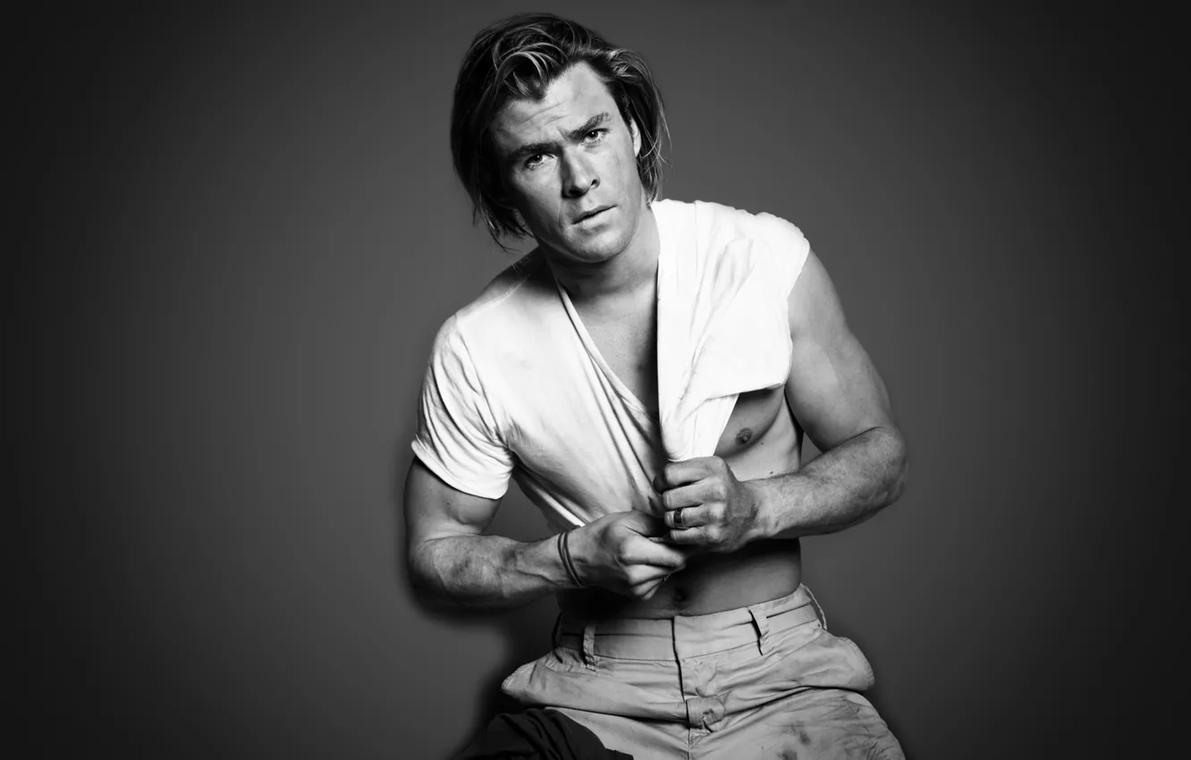 Photo wallpaper photoshoot, Chris Hemsworth, GQ magazine