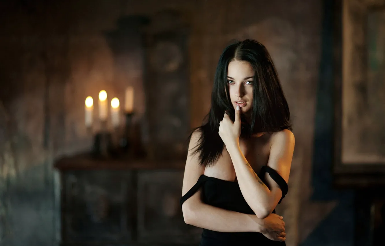 Photo wallpaper look, girl, candles, brunette, Alla Berger